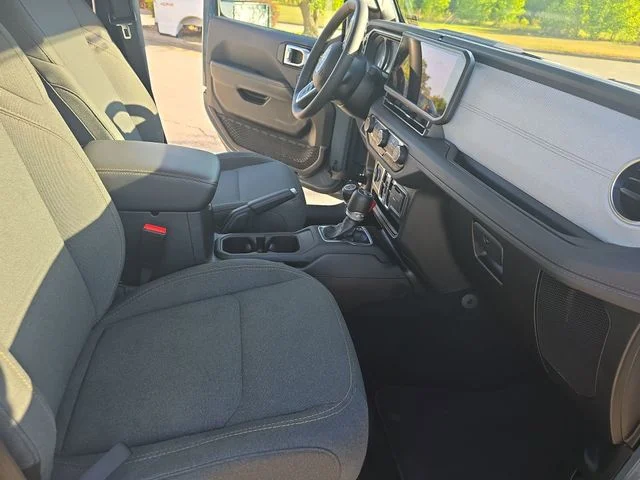 Used 2024 Gray Jeep Sahara 4xe image 11