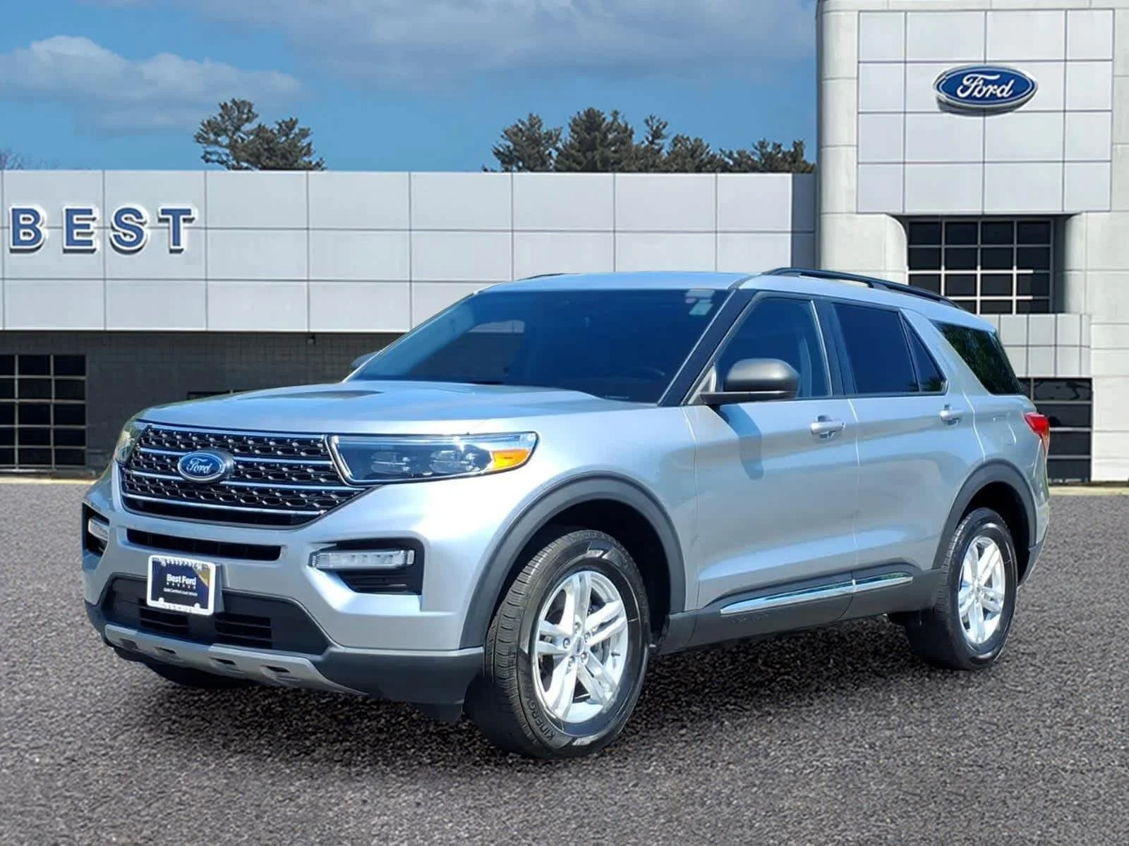 2023 Ford Explorer XLT