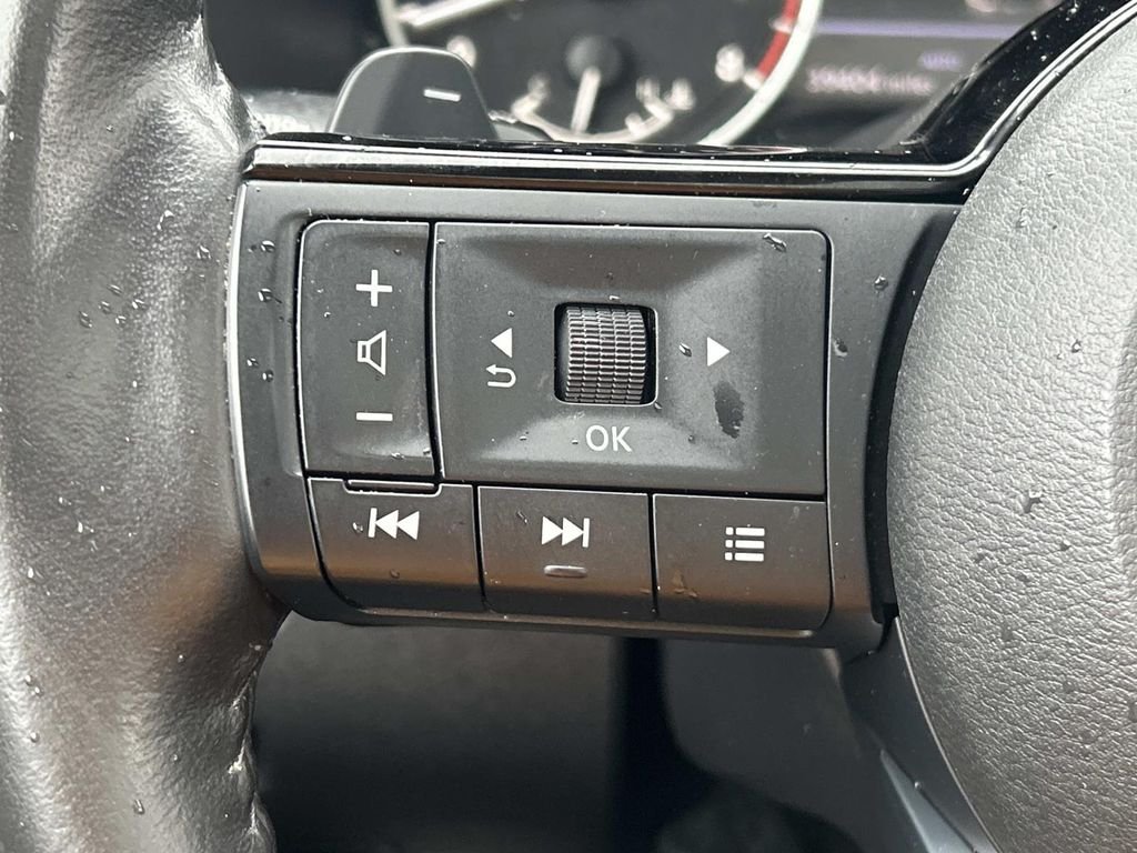 Used 2023 White Nissan SV image 21