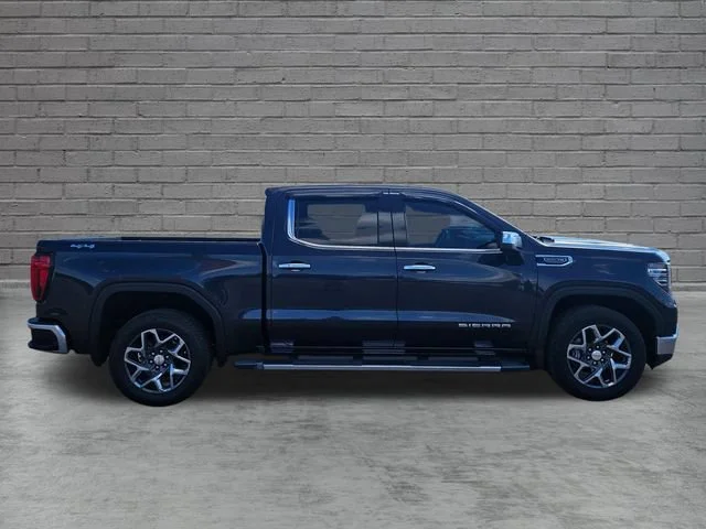 Used 2023 TITANIUM RUSH METALLIC GMC SLT image 6