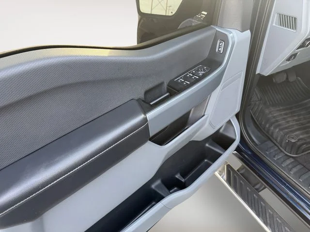 Used 2023 Blue Ford XLT image 9