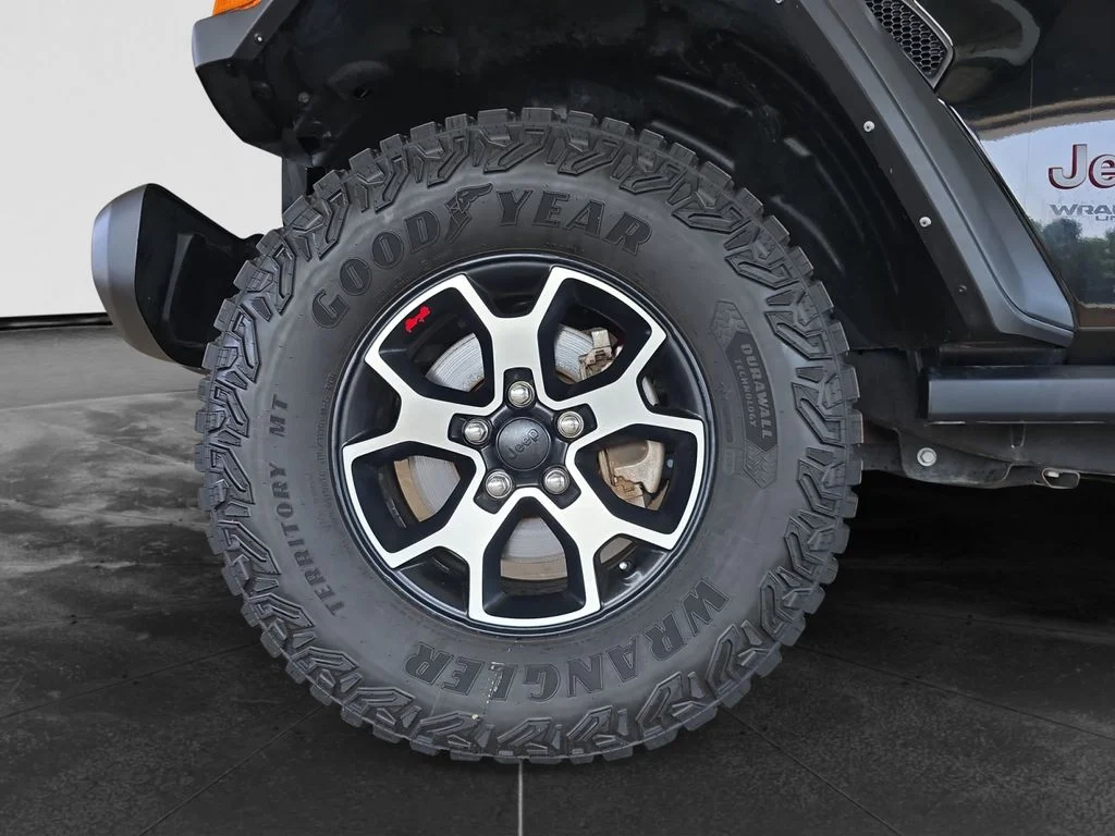 Used 2021 Black Clearcoat Jeep Unlimited Rubicon image 14