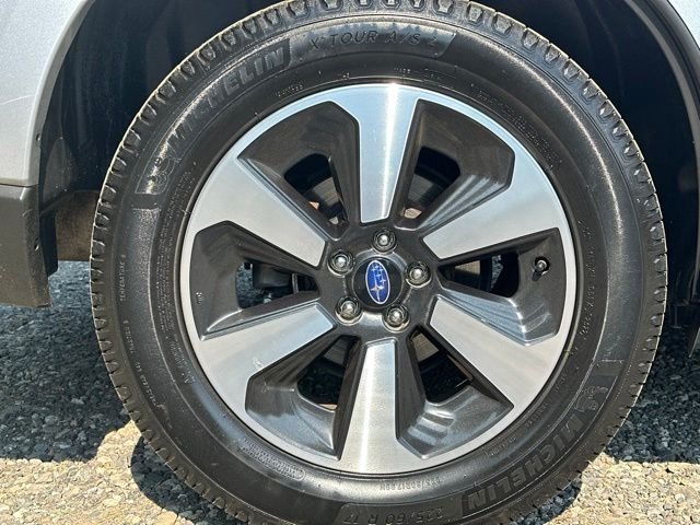 Used 2018 Ice Silver Metallic Subaru 2.5i Premium image 21