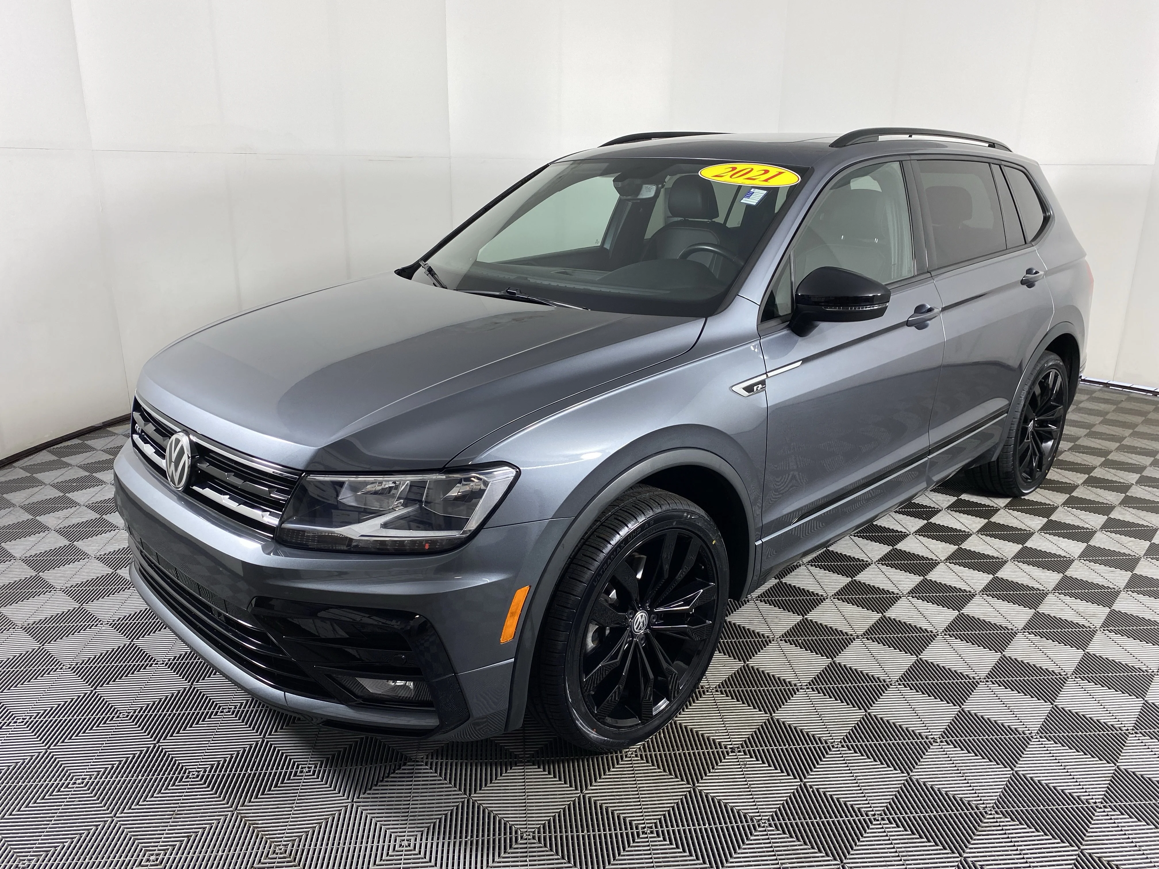 Used 2021 Platinum Gray Metallic Volkswagen SE R-Line Black image 11