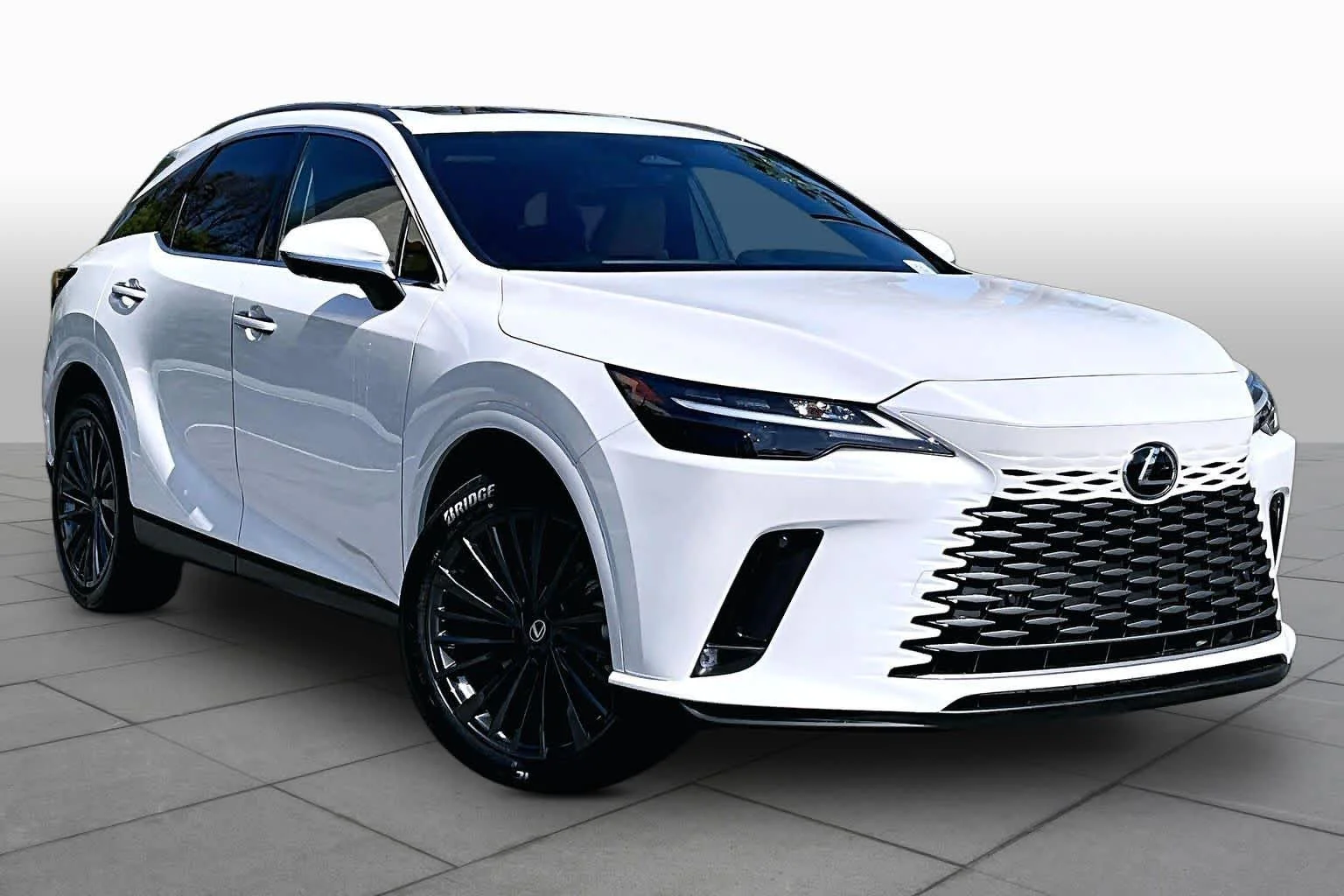 New 2026 Eminent White Pearl Lexus PREMIUM image 2