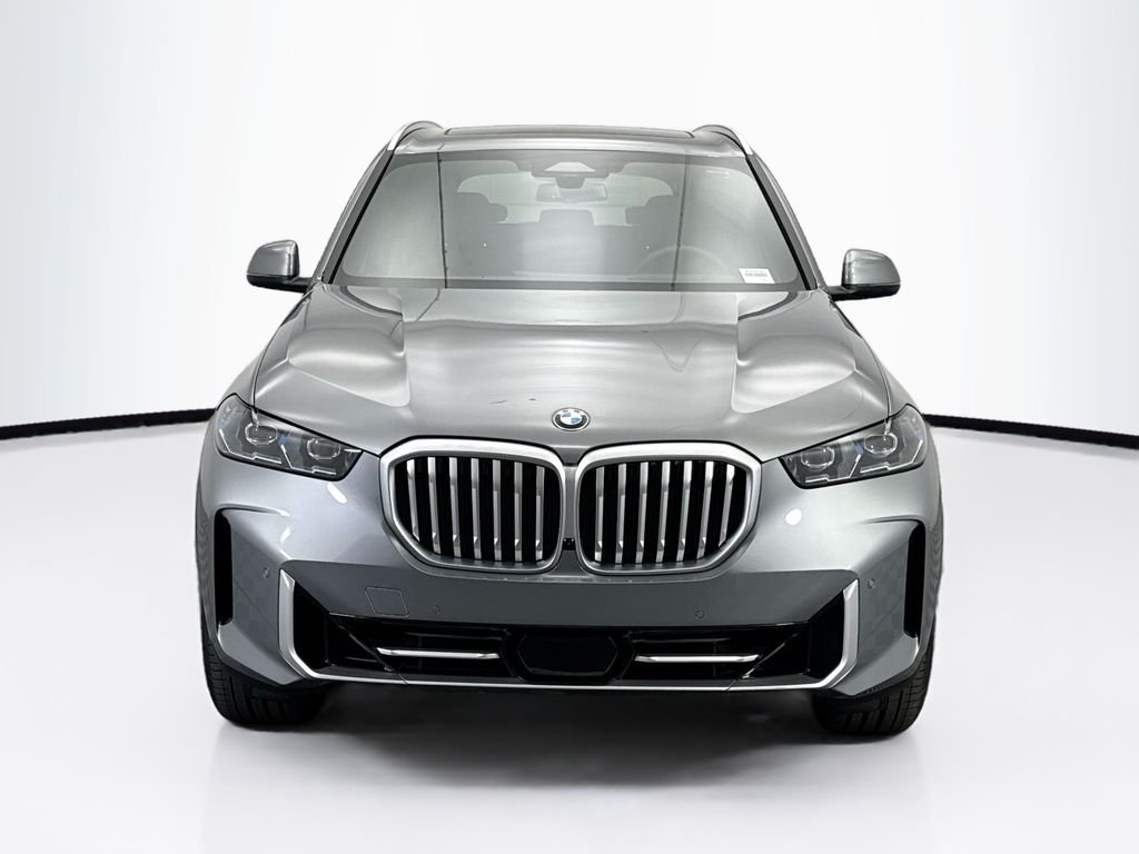 Used 2026 Gray Metallic BMW sDrive40i image 3