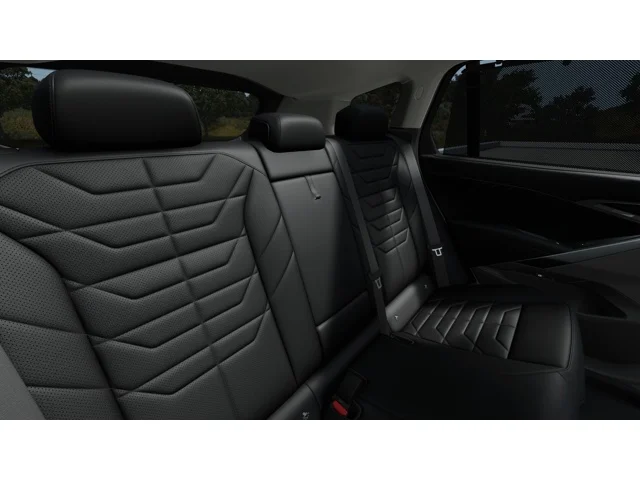 New 2027 Space Silver Metallic BMW  image 12