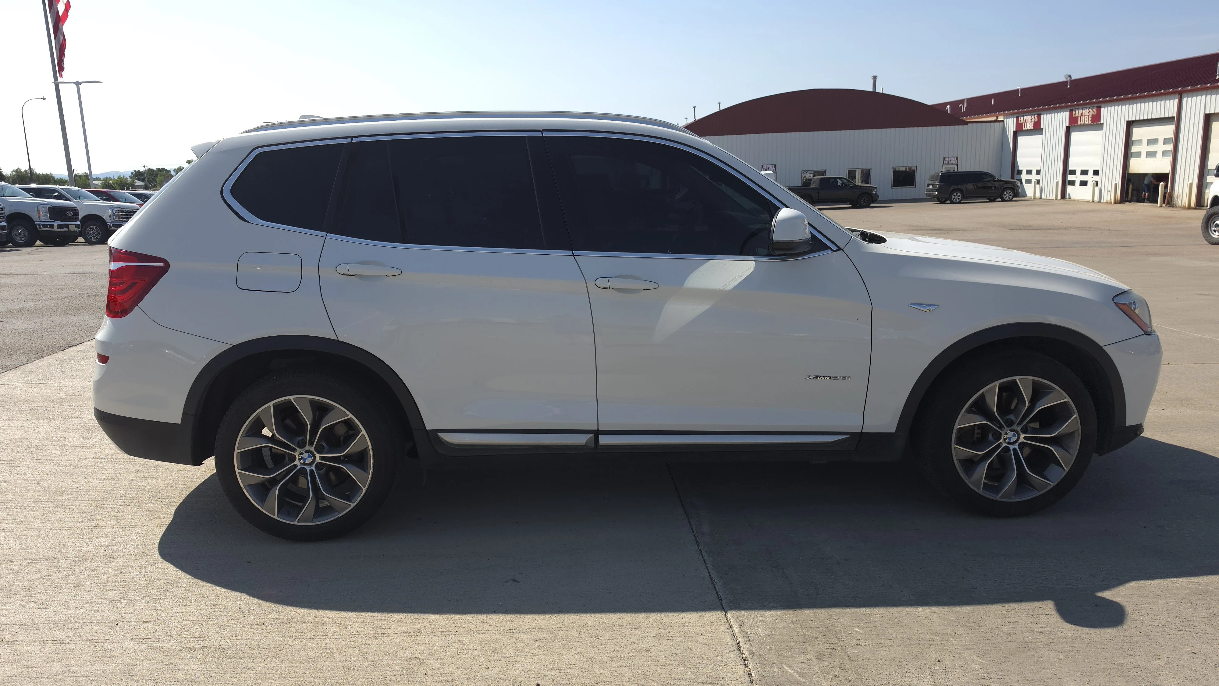 Used 2015 White BMW xDrive28i image 6