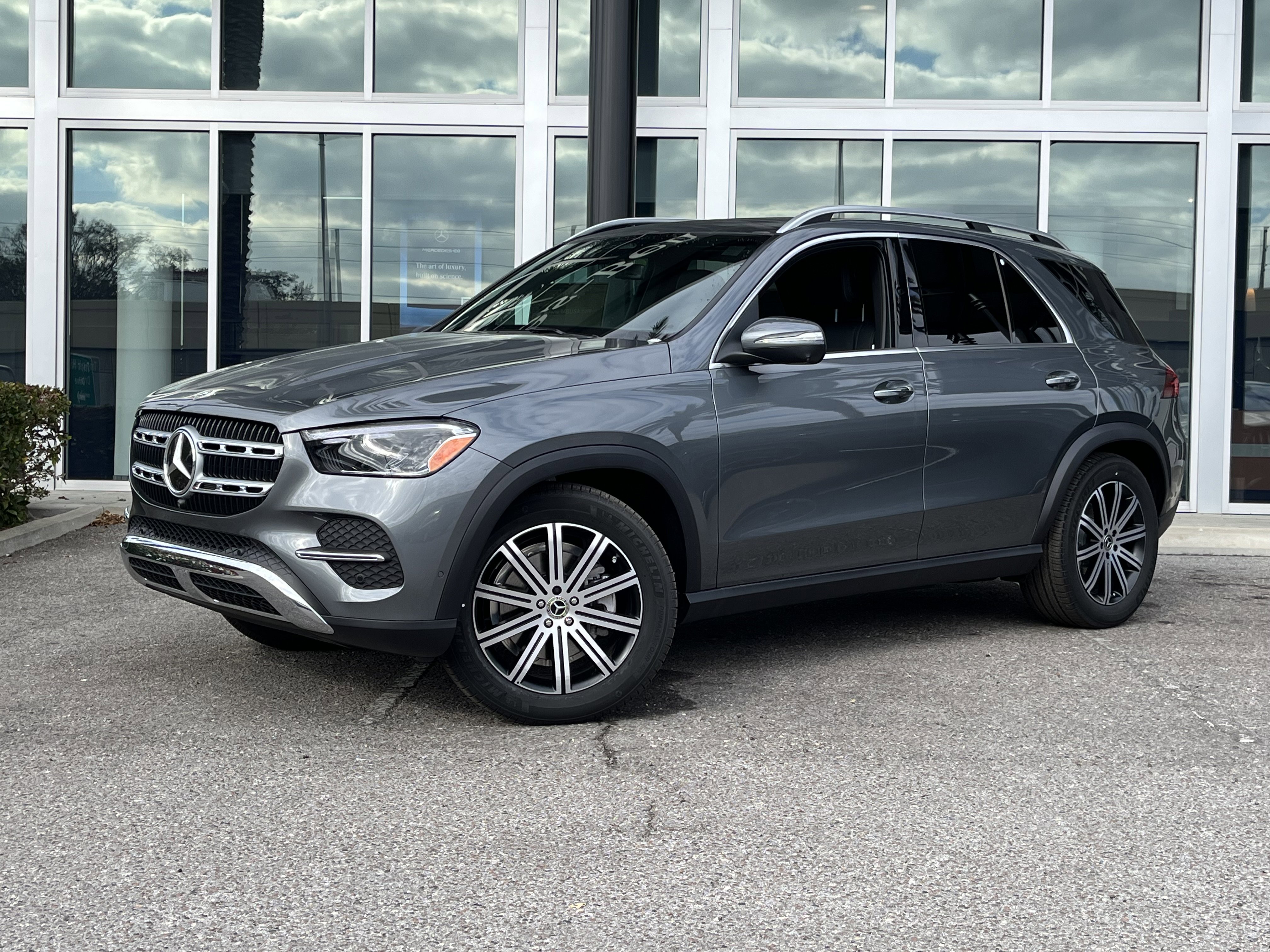 New 2026 Selenite Grey Metallic Mercedes-Benz GLE 350 image 2