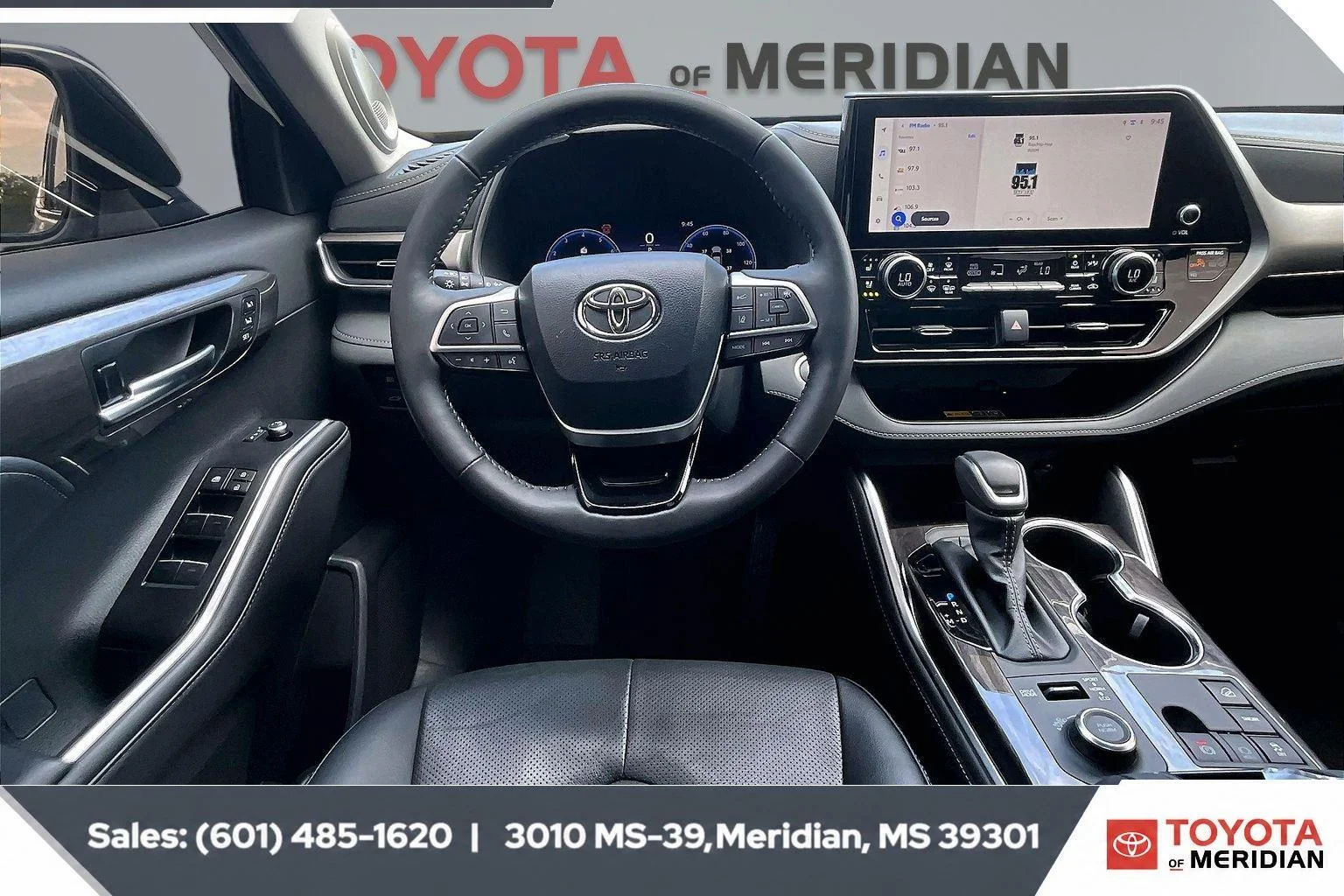 Used 2026 Wind Chill Pearl Toyota Limited image 5
