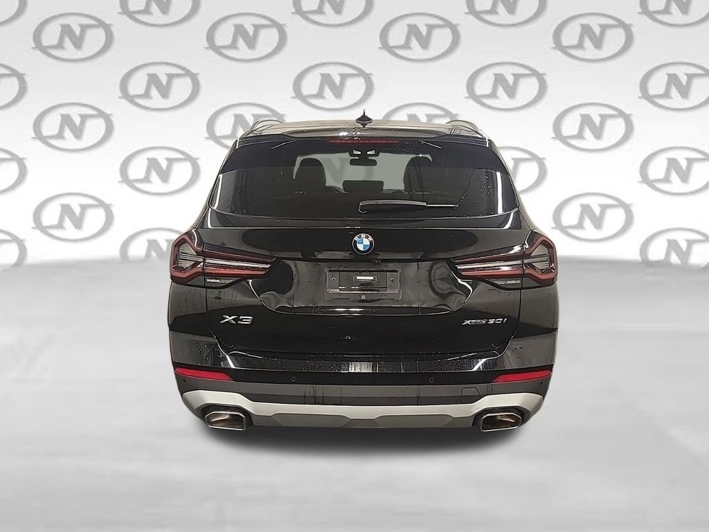 Used 2023 Black BMW xDrive30i image 18