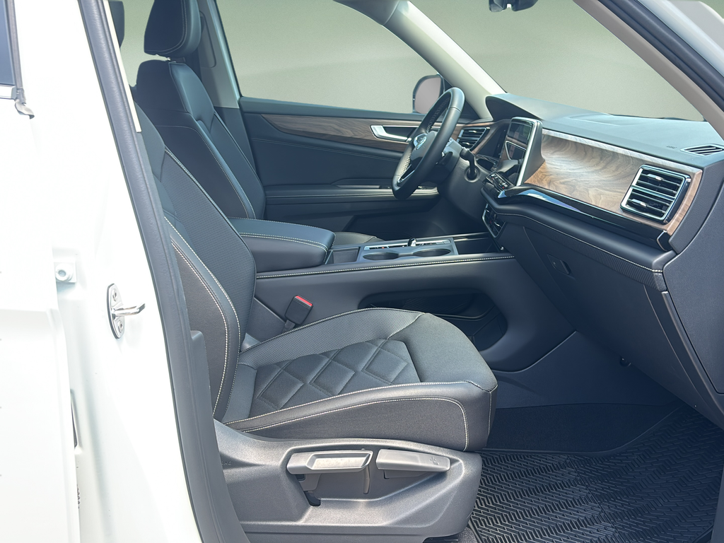 New 2026 White/off-white Volkswagen 2.0T SE image 11