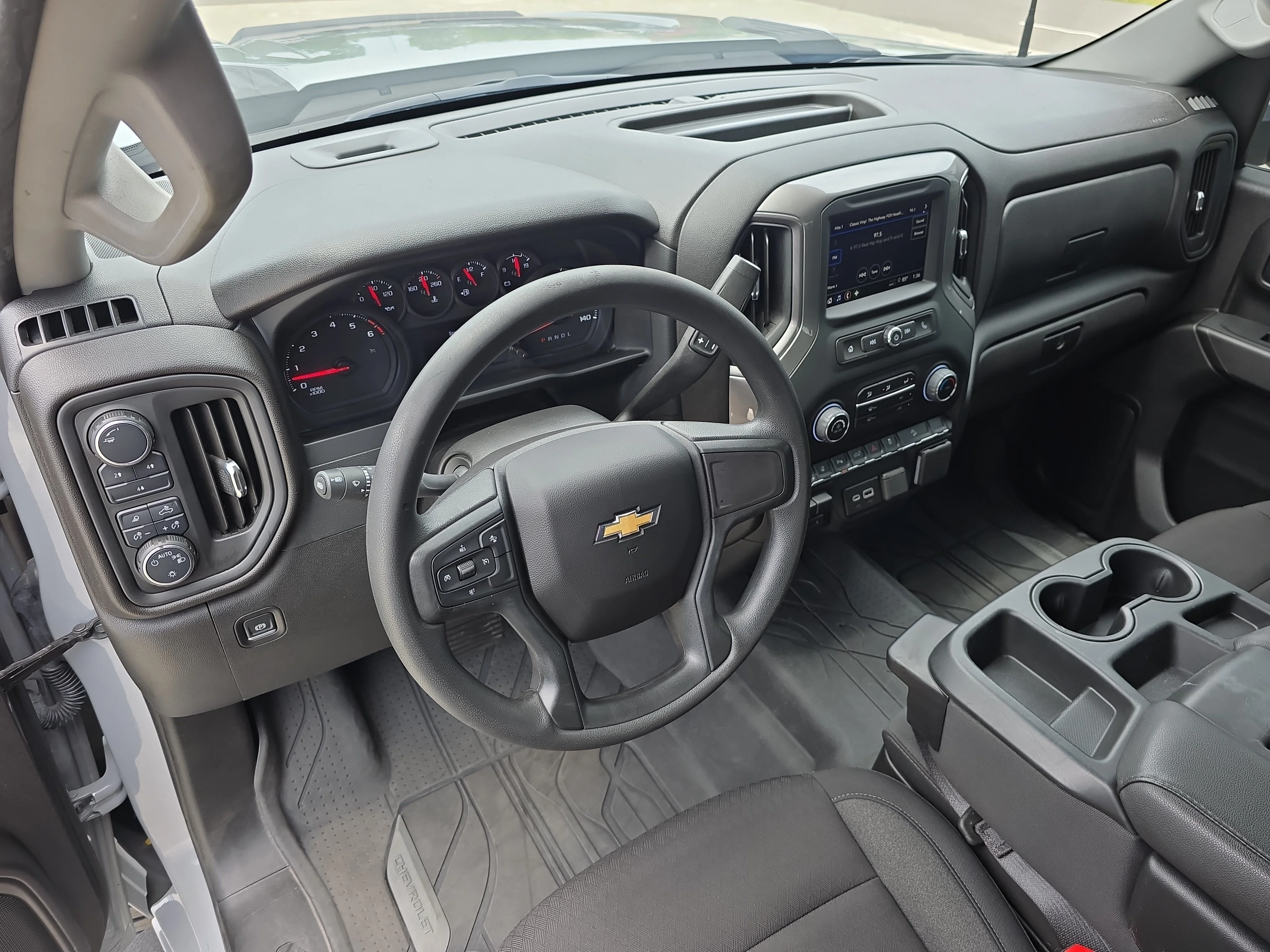 Used 2024 Slate Gray Metallic Chevrolet Custom image 15