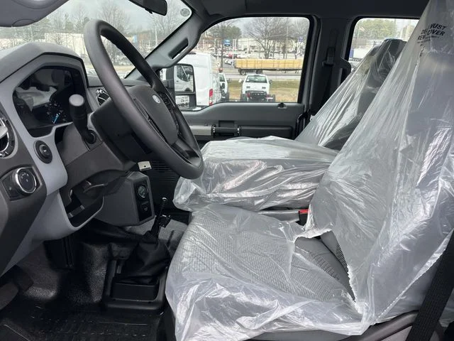 New 2026 Silver Ford Base image 10