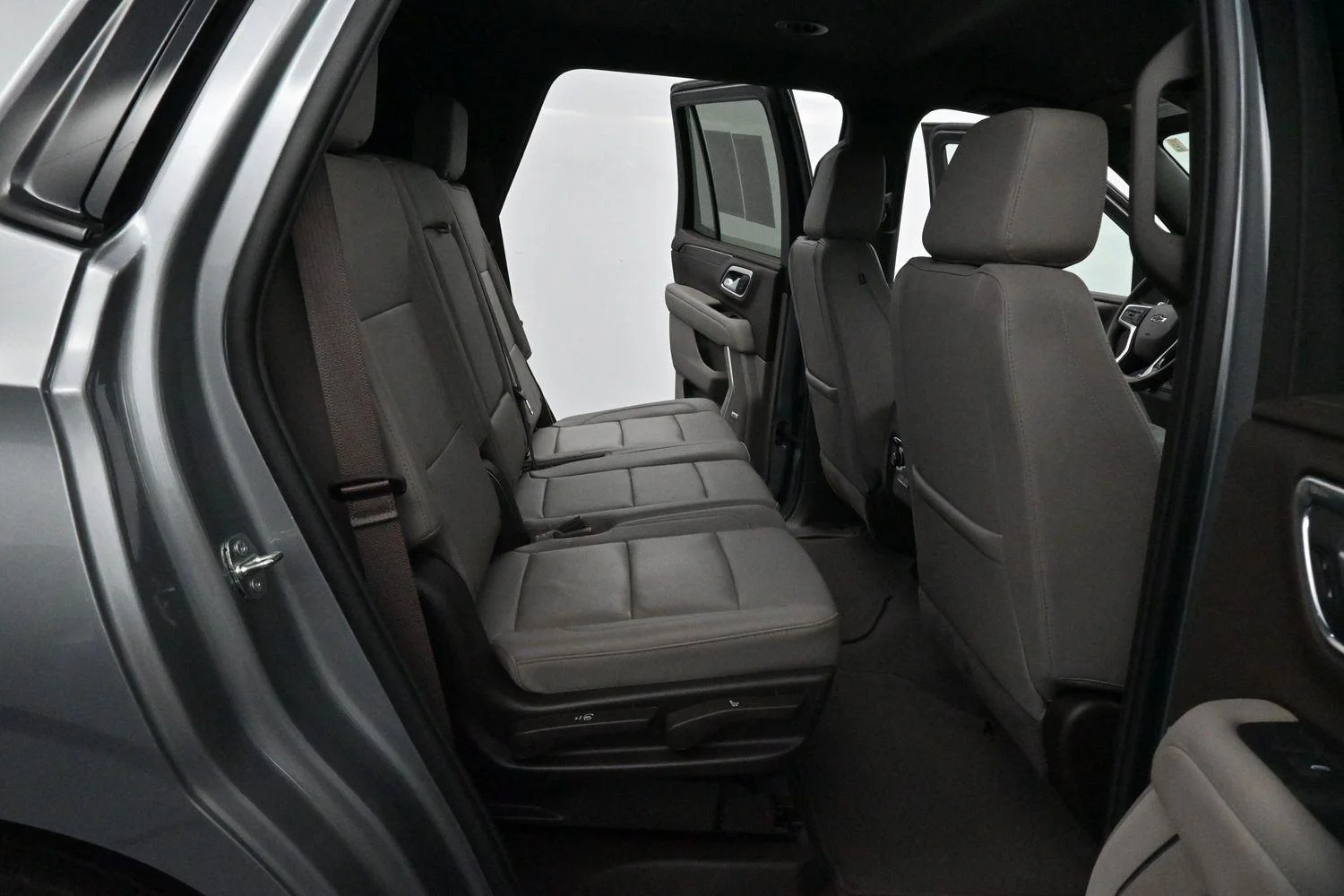 Used 2024 Sterling Gray Metallic Chevrolet Z71 image 36