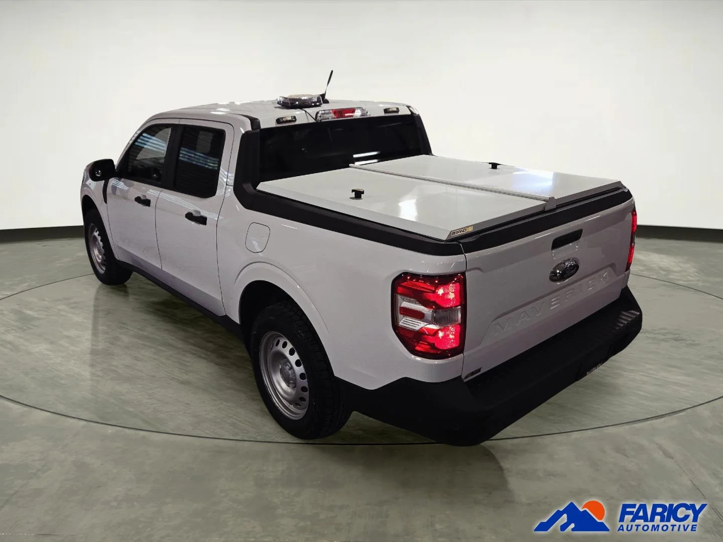 Used 2022 Oxford White Ford XL image 3