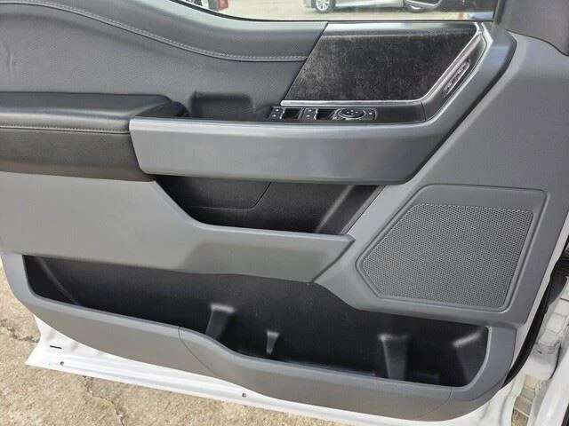 Used 2023 WHITE FORD XLT image 23