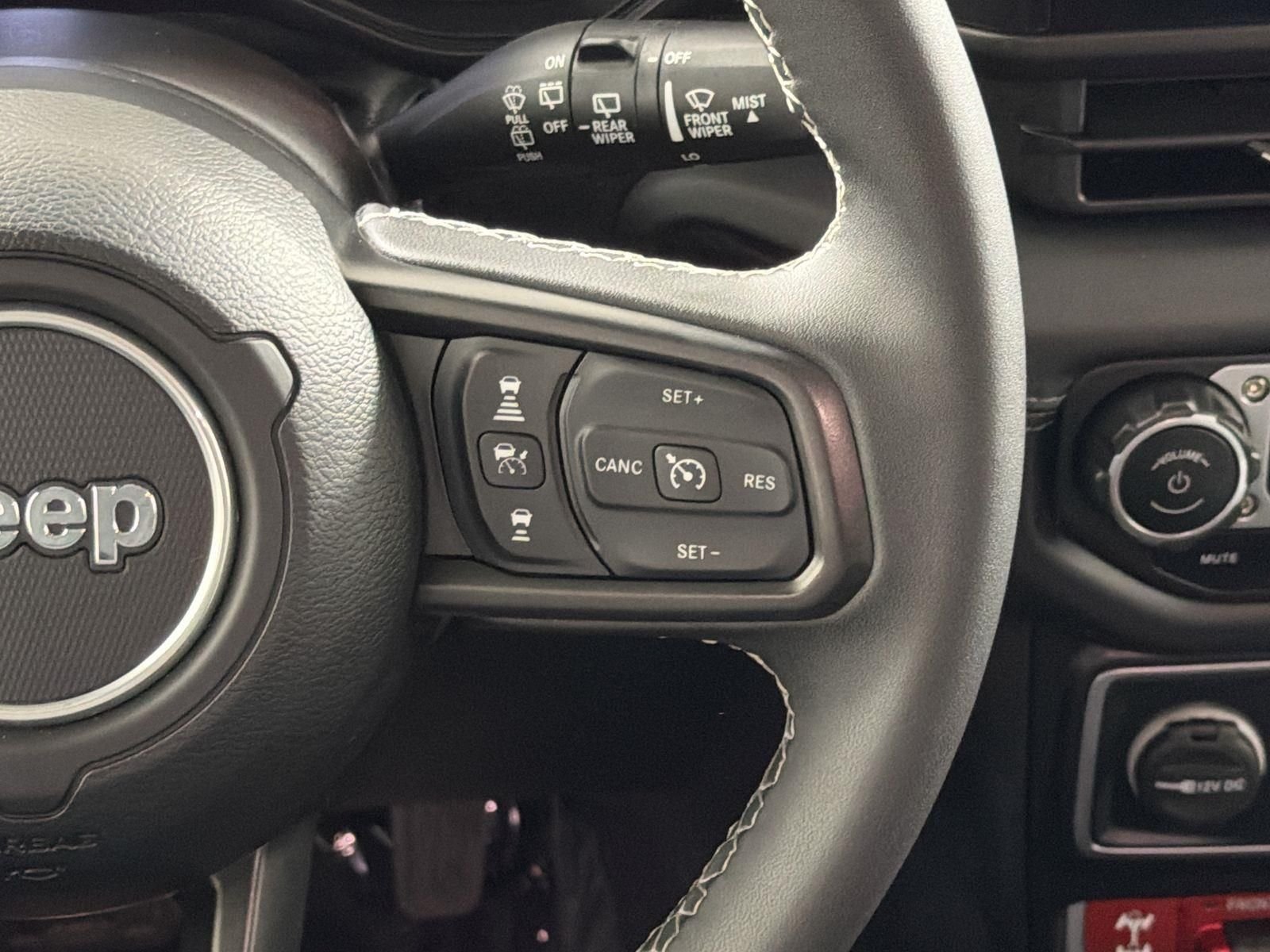 2025 Jeep Wrangler 4-Door Rubicon - Photo 12