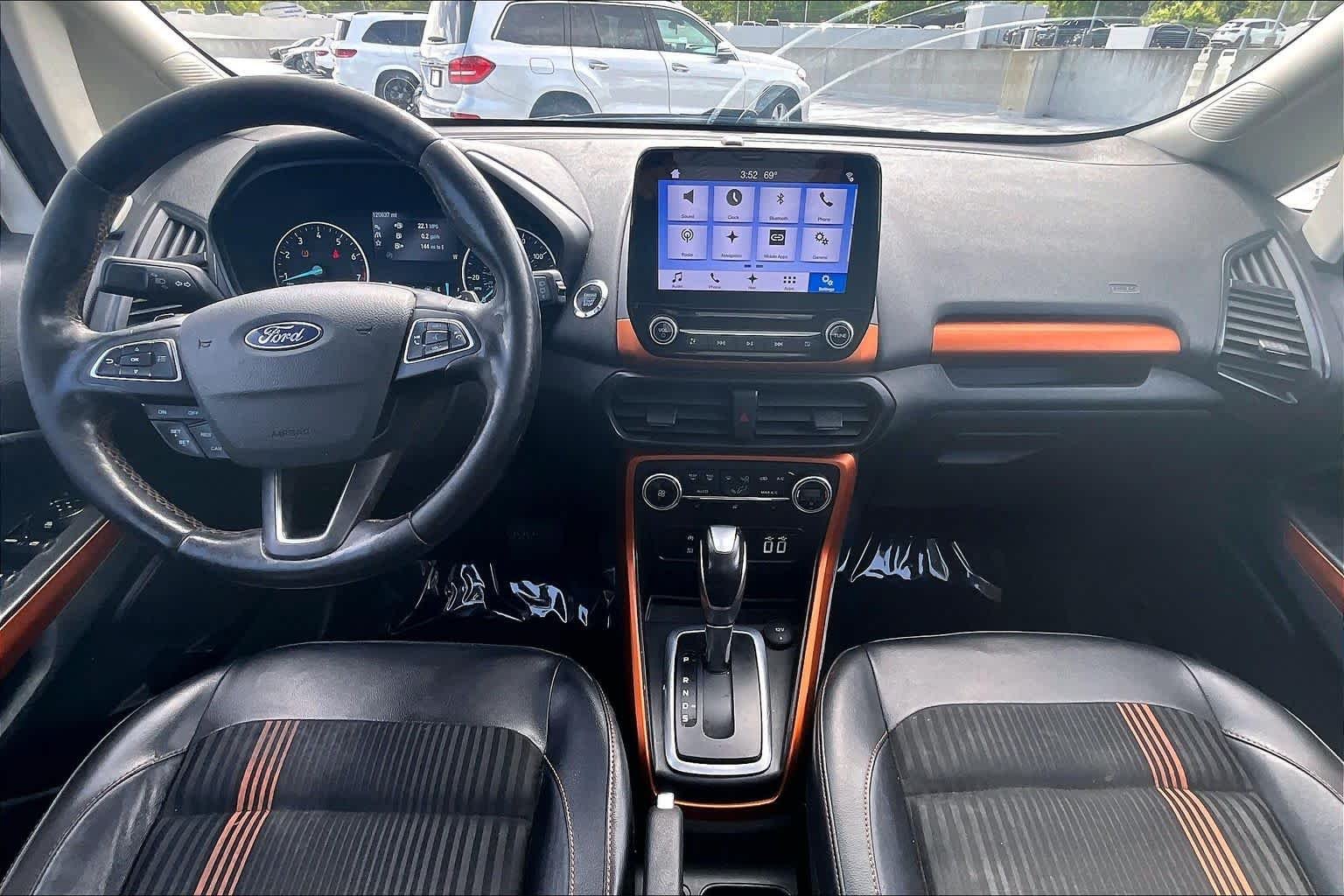 Used 2018 Diamond White Ford SES image 16