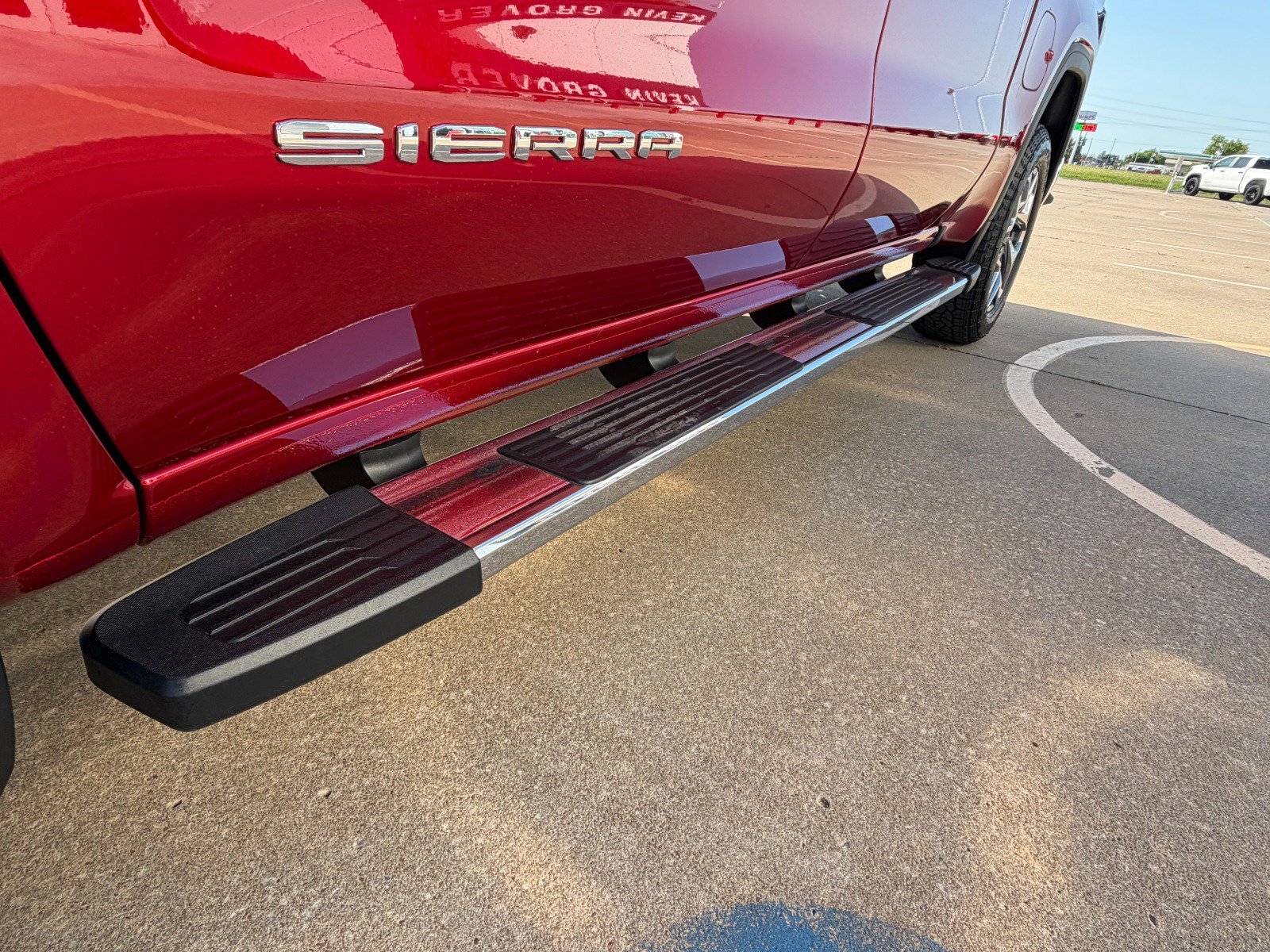2026 GMC Sierra 1500 SLT - Photo 6