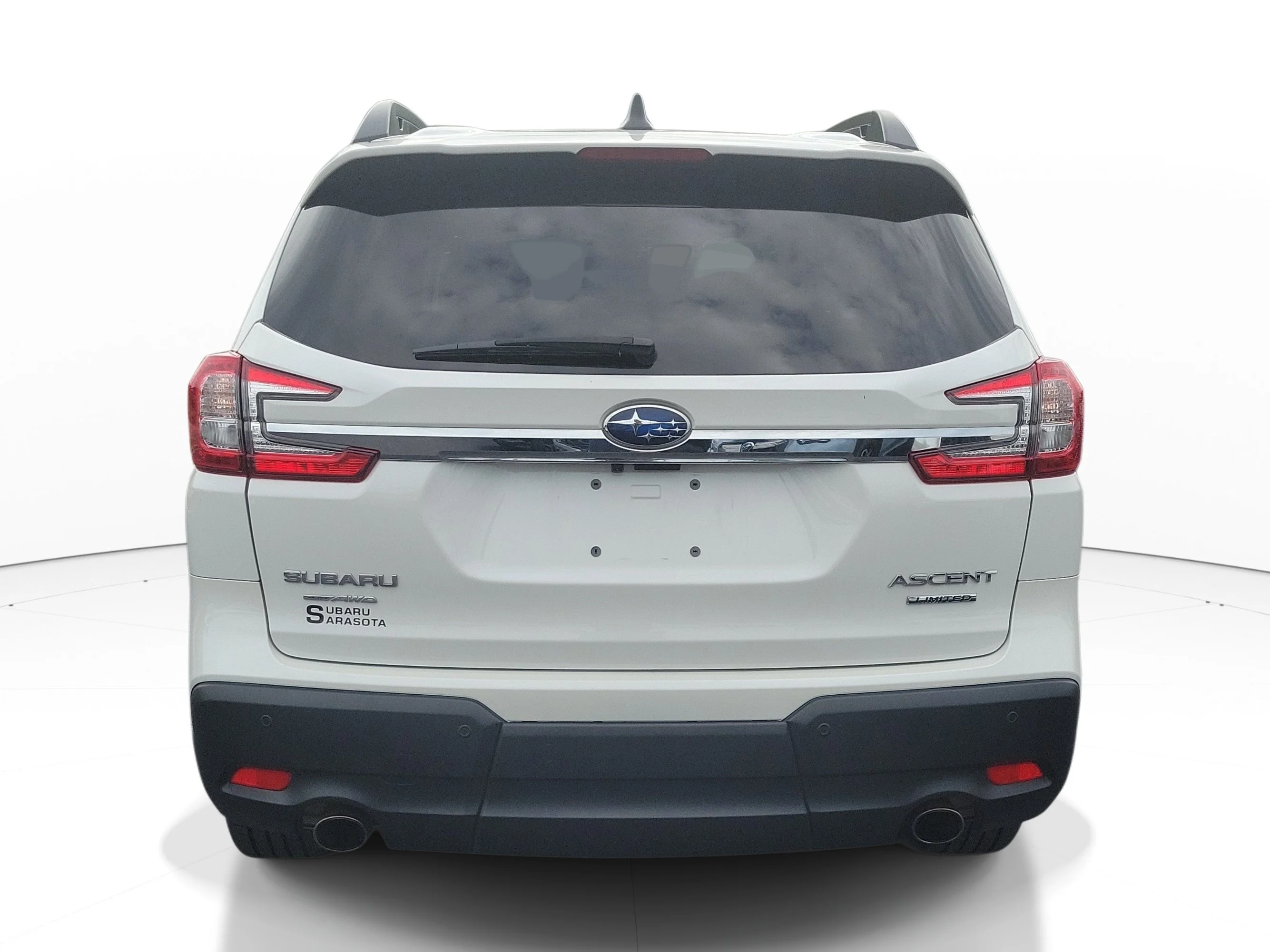 Used 2024 Crystal White Pearl Subaru Limited image 5