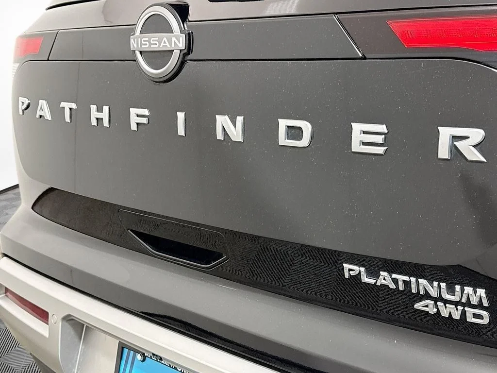 2024 Nissan Pathfinder Platinum - Photo 24