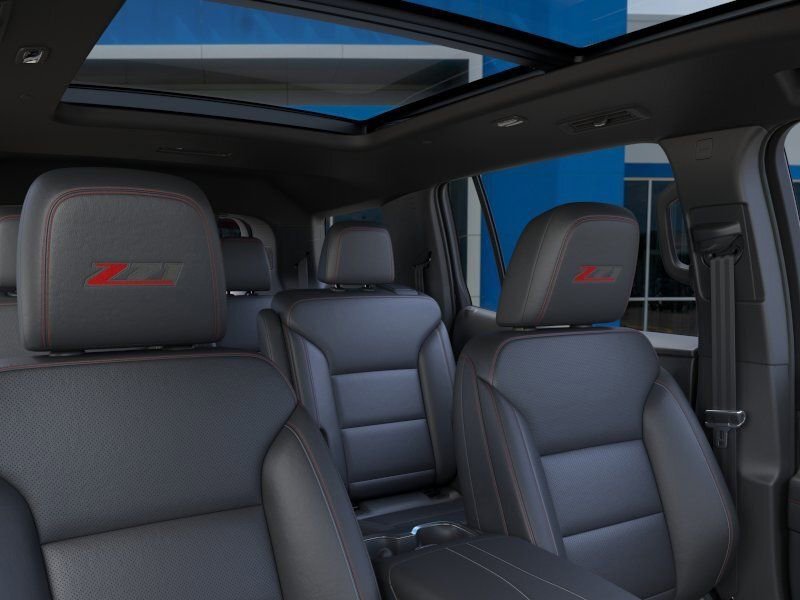 New 2026 Mosaic Black Metallic Chevrolet Z71 image 24