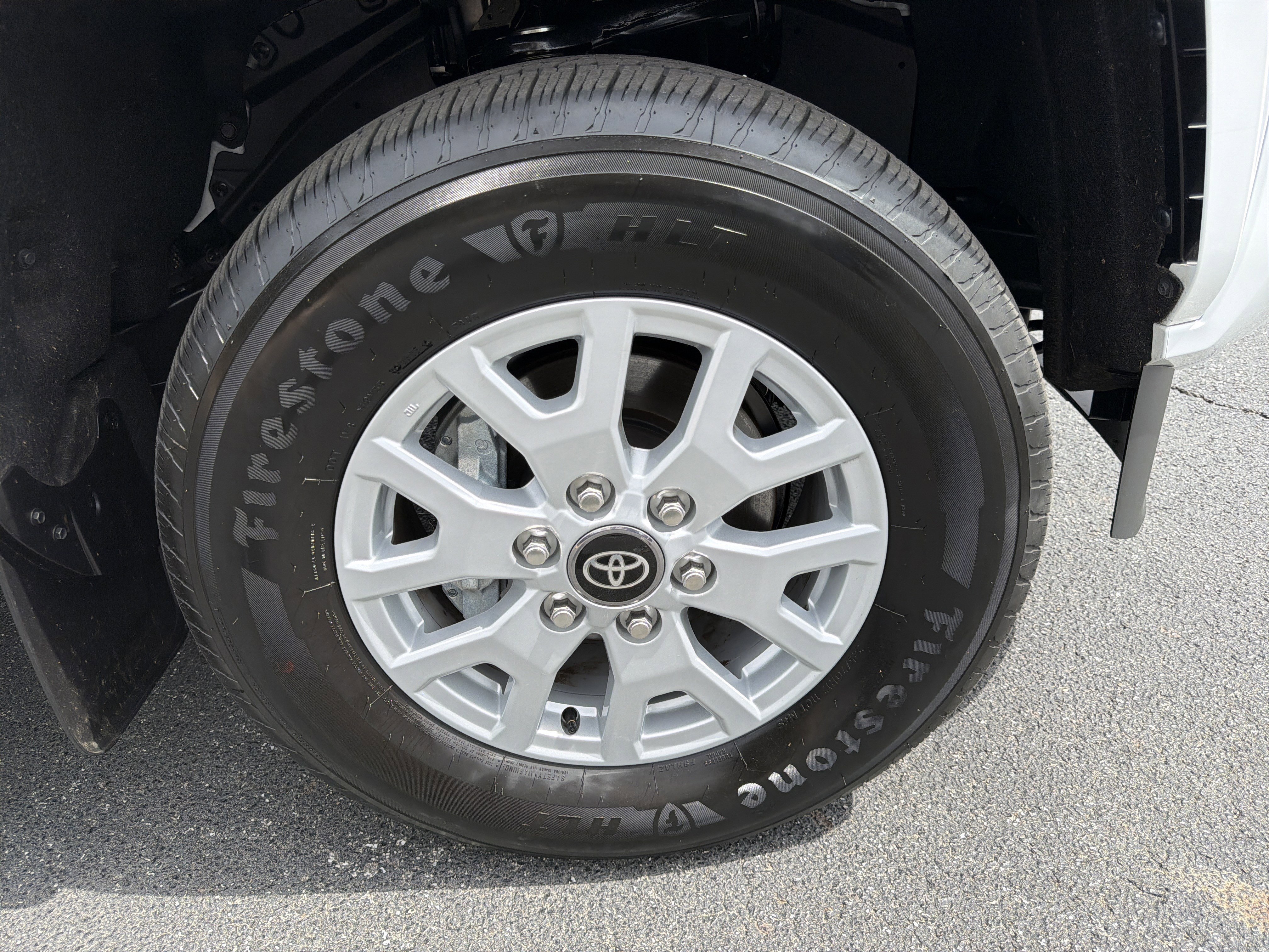 Used 2025 Ice Cap Toyota SR5 image 12