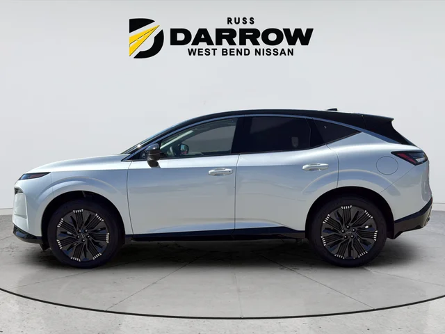 New 2026 Everest White Pearl TriCoat / Super Black Two-tone Nissan Platinum image 2