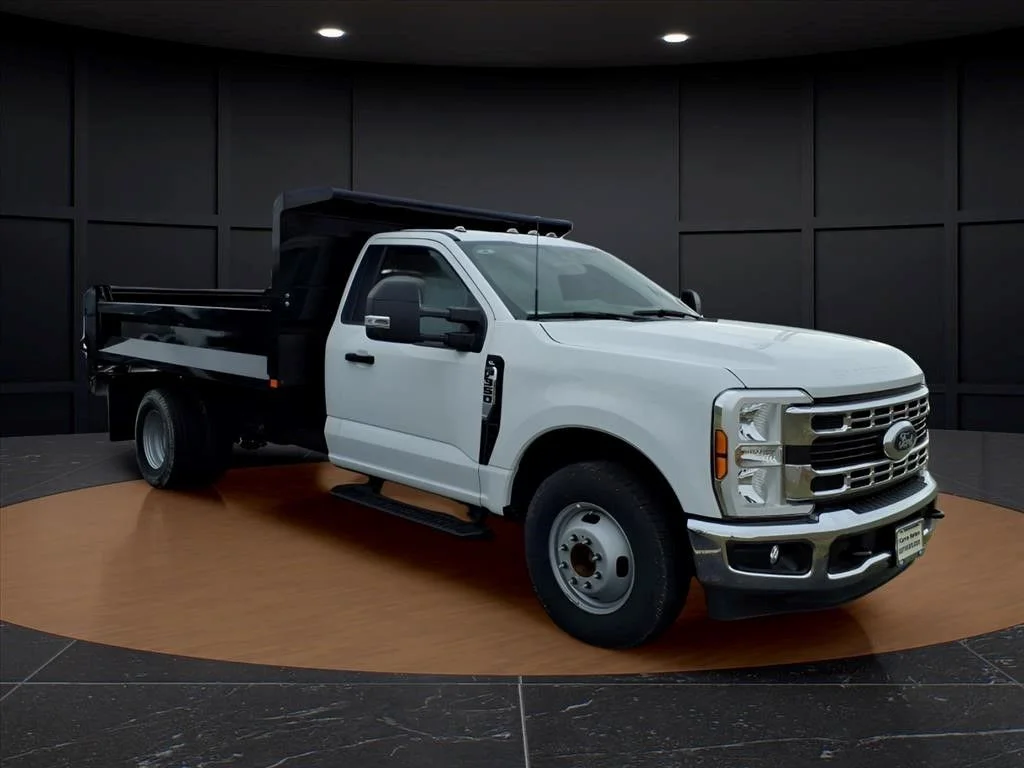 2024 Ford F-350 XL Regular Cab 169-In DRW's photo