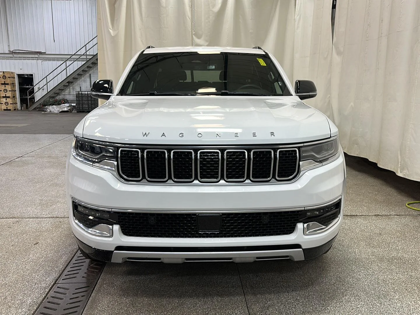 2024 Jeep Wagoneer Series II - Photo 9