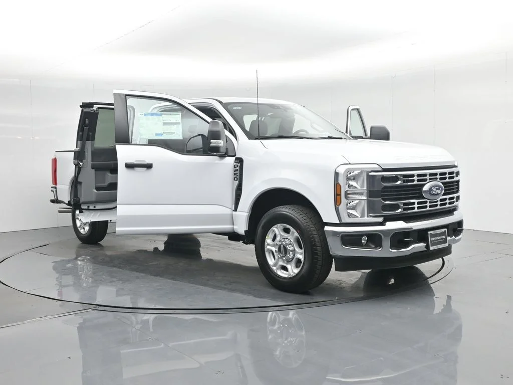 New 2026 White Ford XLT image 33