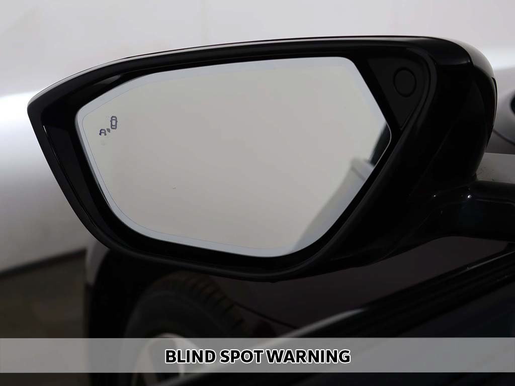 Used 2023 Red Lucid Pure image 6