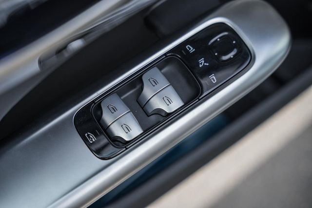 New 2026  Mercedes-Benz C 300 image 39