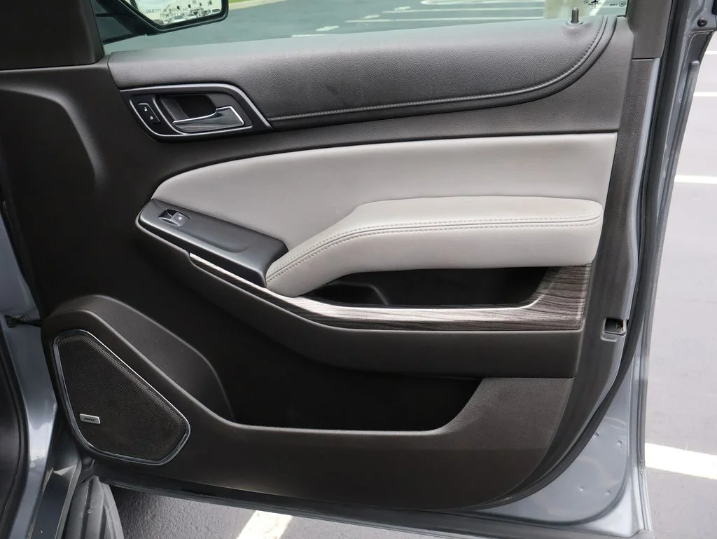 Used 2018 Gray Chevrolet LT image 13