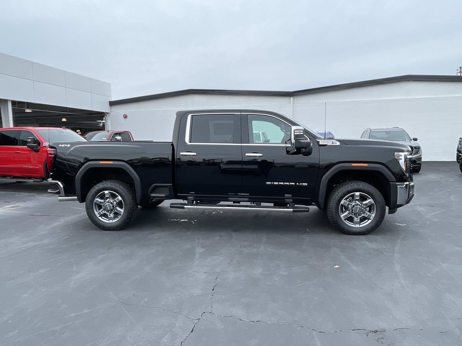 2026 GMC Sierra 3500HD SLT - Photo 4