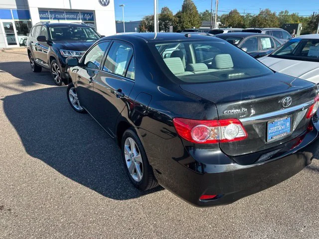 Used 2013 Black Toyota LE image 5