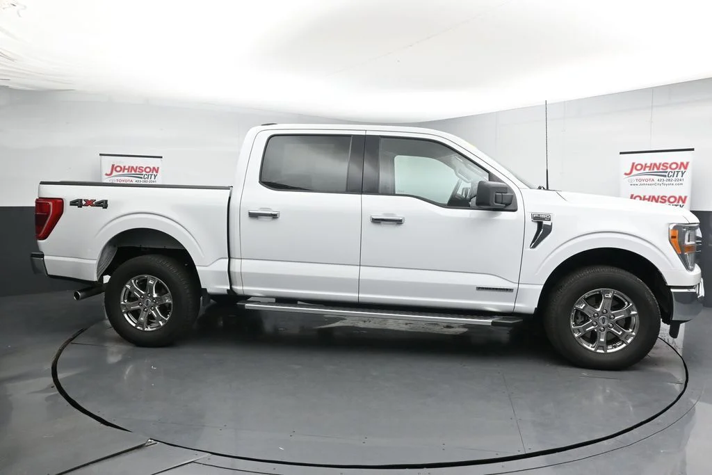 Used 2022 White Ford XLT image 9