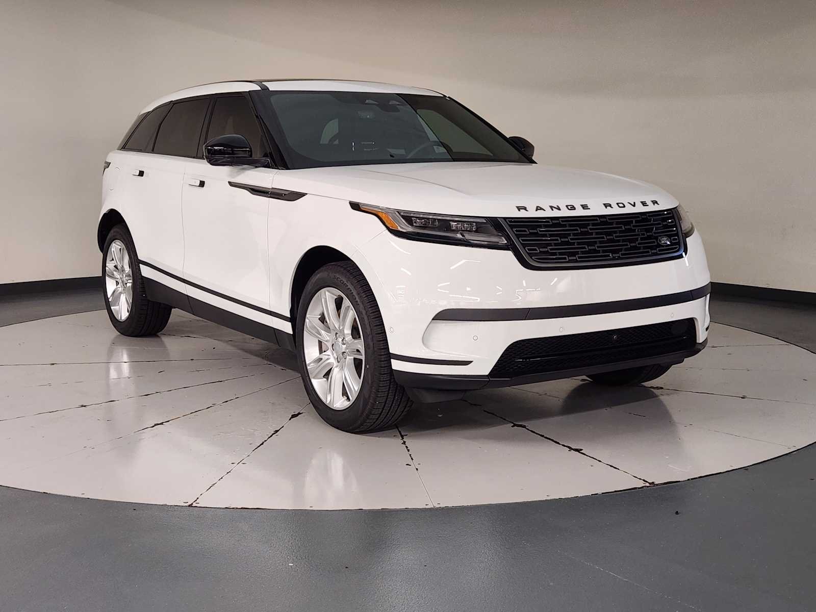 Used 2026 Fuji White Land Rover S image 7