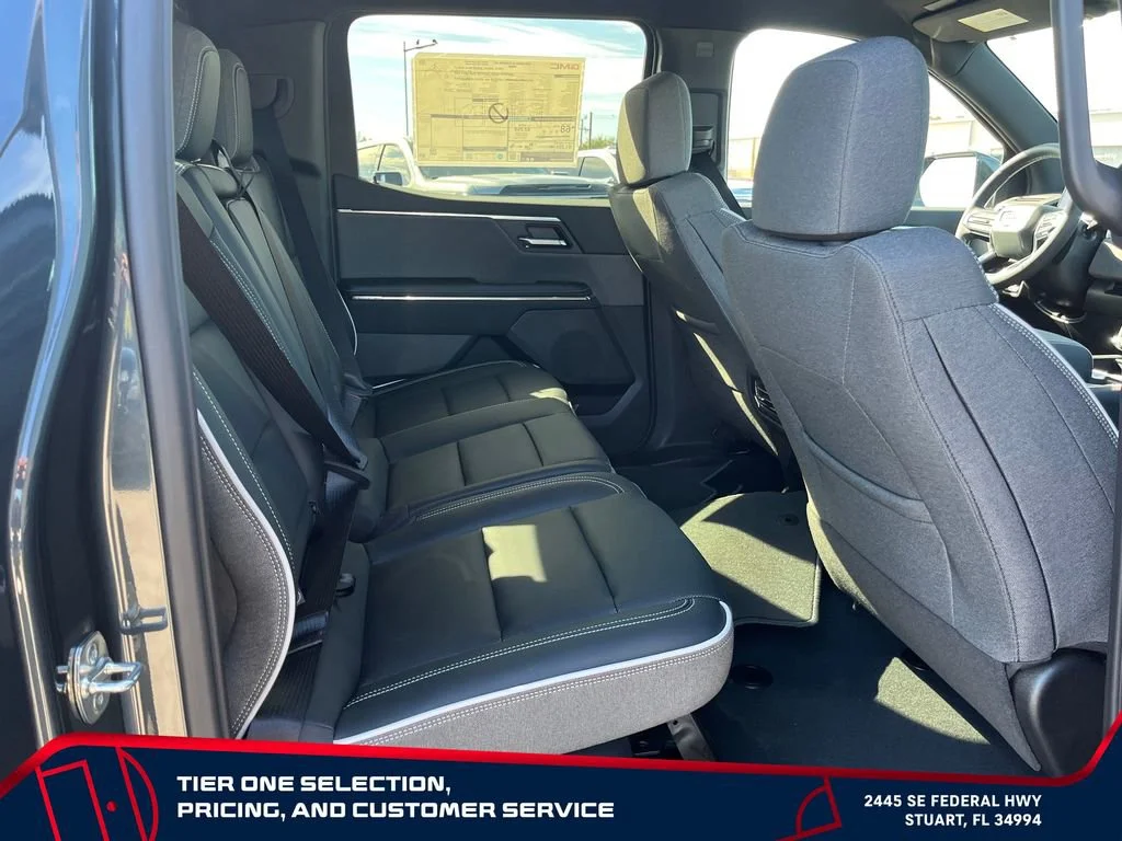 New 2026 Deep Ocean Metallic GMC Elevation Extended Range image 17
