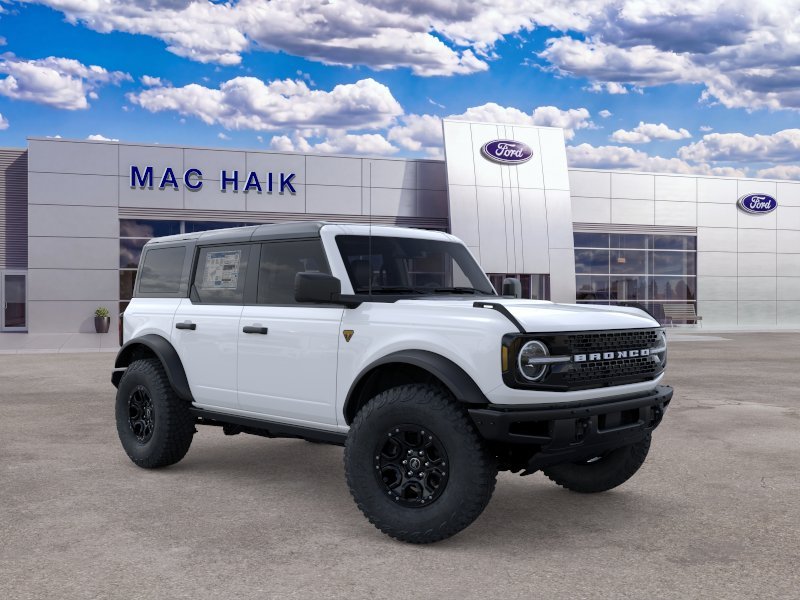 New 2026 Oxford White Ford Badlands® image 32