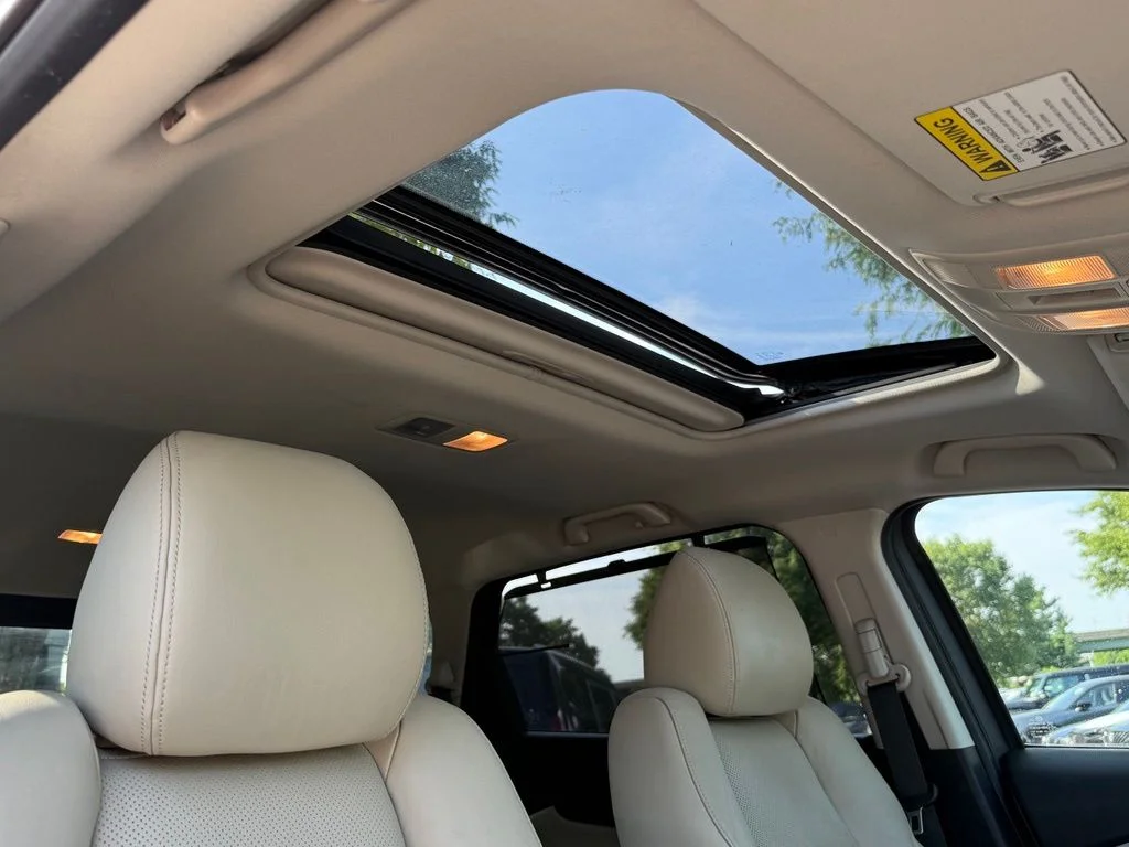 Used 2018 Silver Mazda Touring image 30