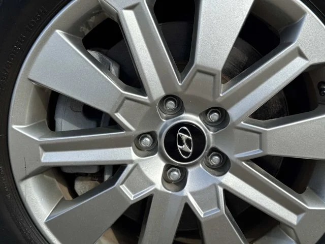 Used 2024 White Hyundai SEL image 12