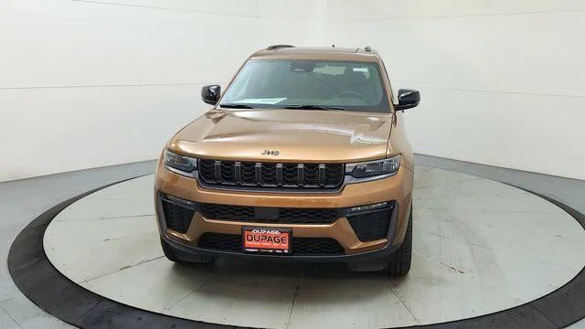 New 2026 Copper Shino Metallic Clear-Coat Exterior Paint Jeep Limited image 2