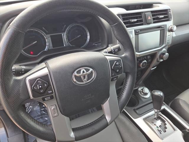 Certified Used 2018 MIDNIGHT BLACK METALLIC Toyota  image 33