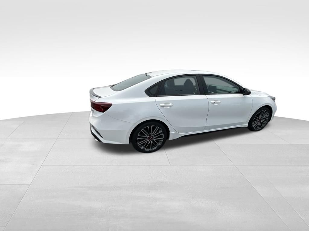 Used 2023 White Kia GT image 20