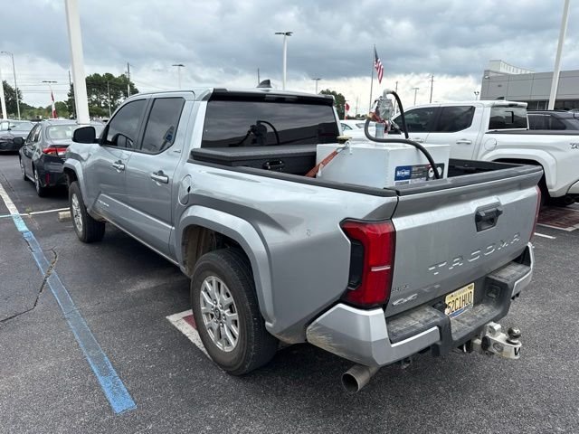 Used 2025 Silver Toyota SR5 image 11