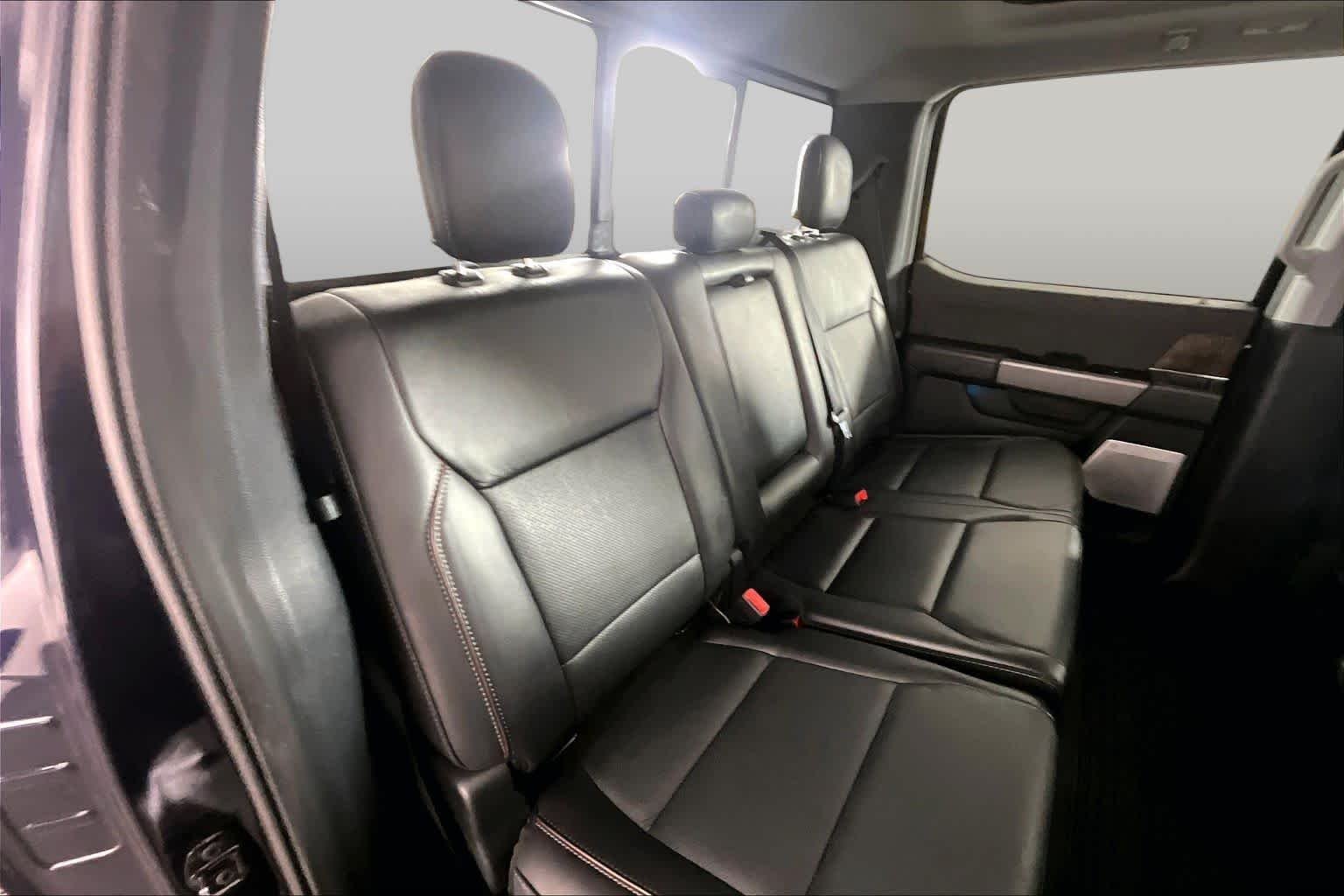 Used 2021 Antimatter Blue Ford LARIAT image 19
