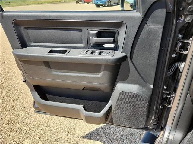 New 2026 PAU Granite Cry Ram TRADESMAN CREW CAB 4X4 6
