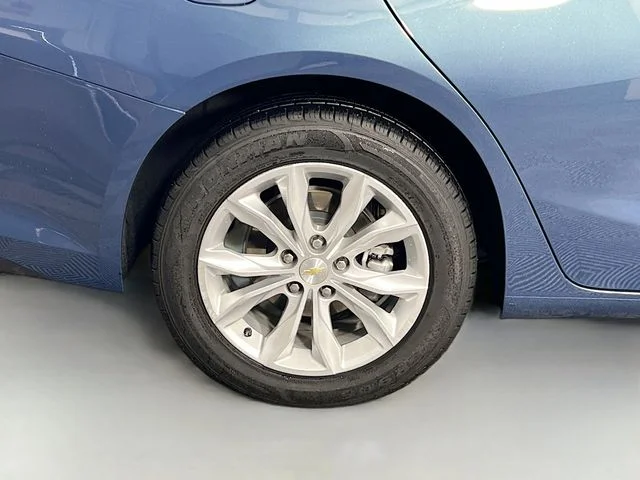 Used 2024 Blue Chevrolet LT image 34